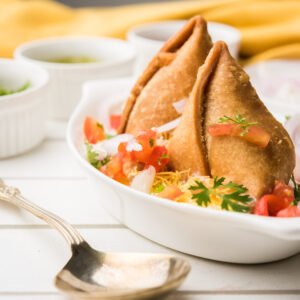 Samosa Chaat (2pcs)